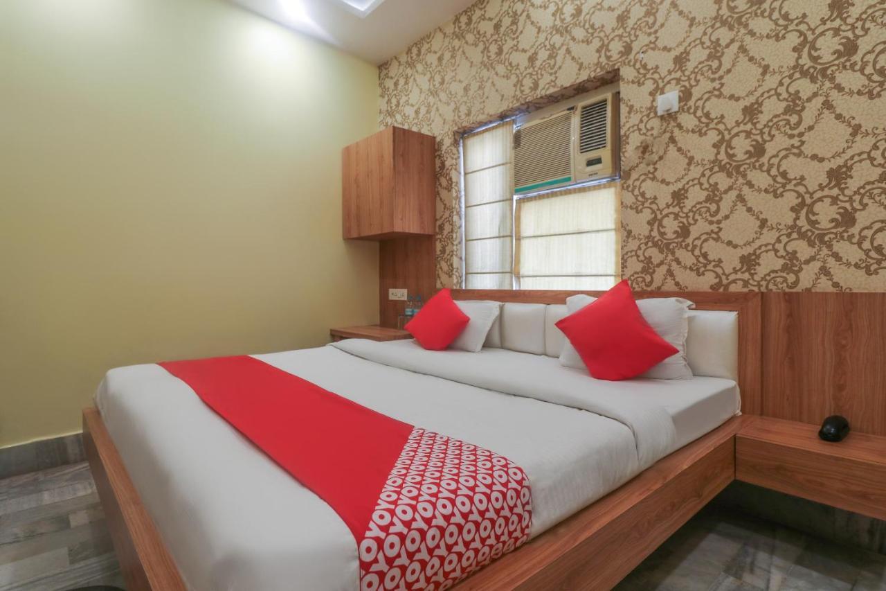 Oyo 60651 Hotel Arya Varanasi Eksteriør bilde